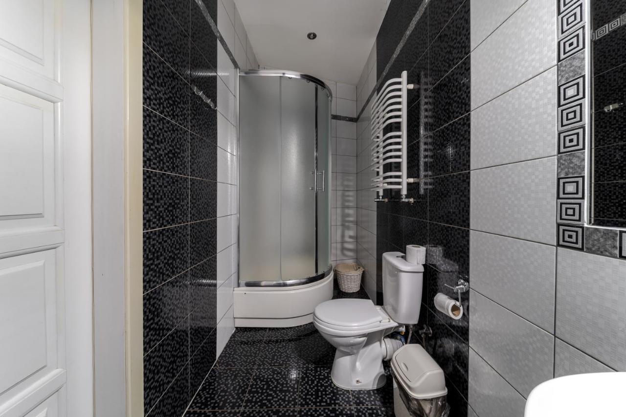 Halytska Apartment Λβιβ Εξωτερικό φωτογραφία